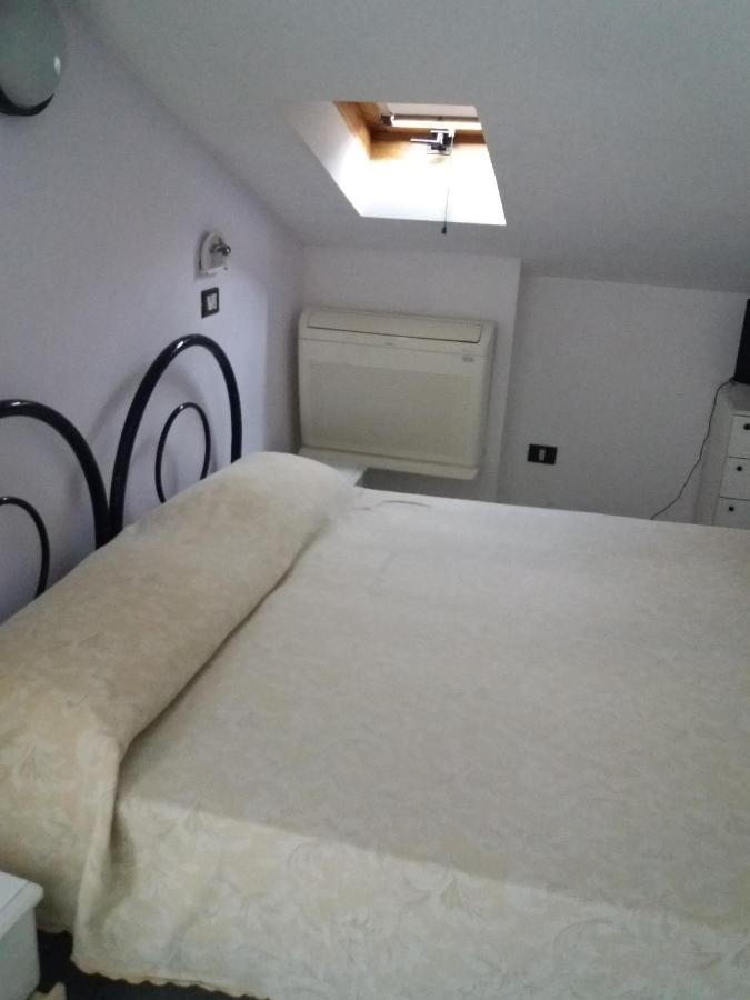 רימיני Hotel Fatima מראה חיצוני תמונה